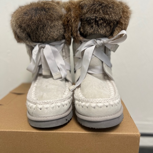 White suede Mou boots size 36 with rabbit fur & shearling inside Never Been Worn - Picture 7 of 7